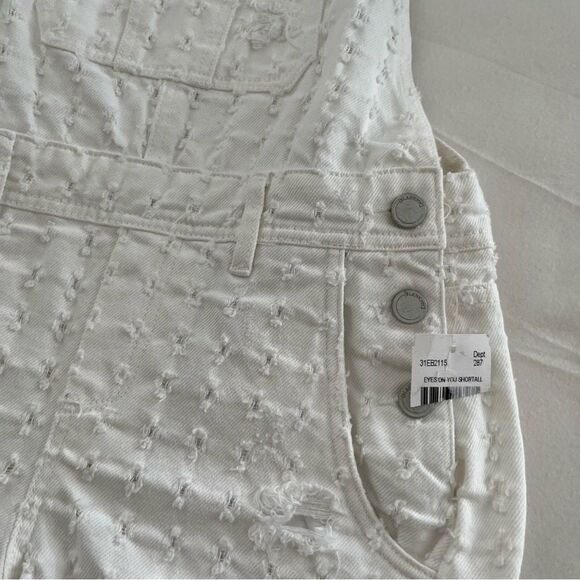 NWT Blank NYC Eyes On You Distressed Perforated White Overall Shorts, Size 25 - Picture 7 of 12